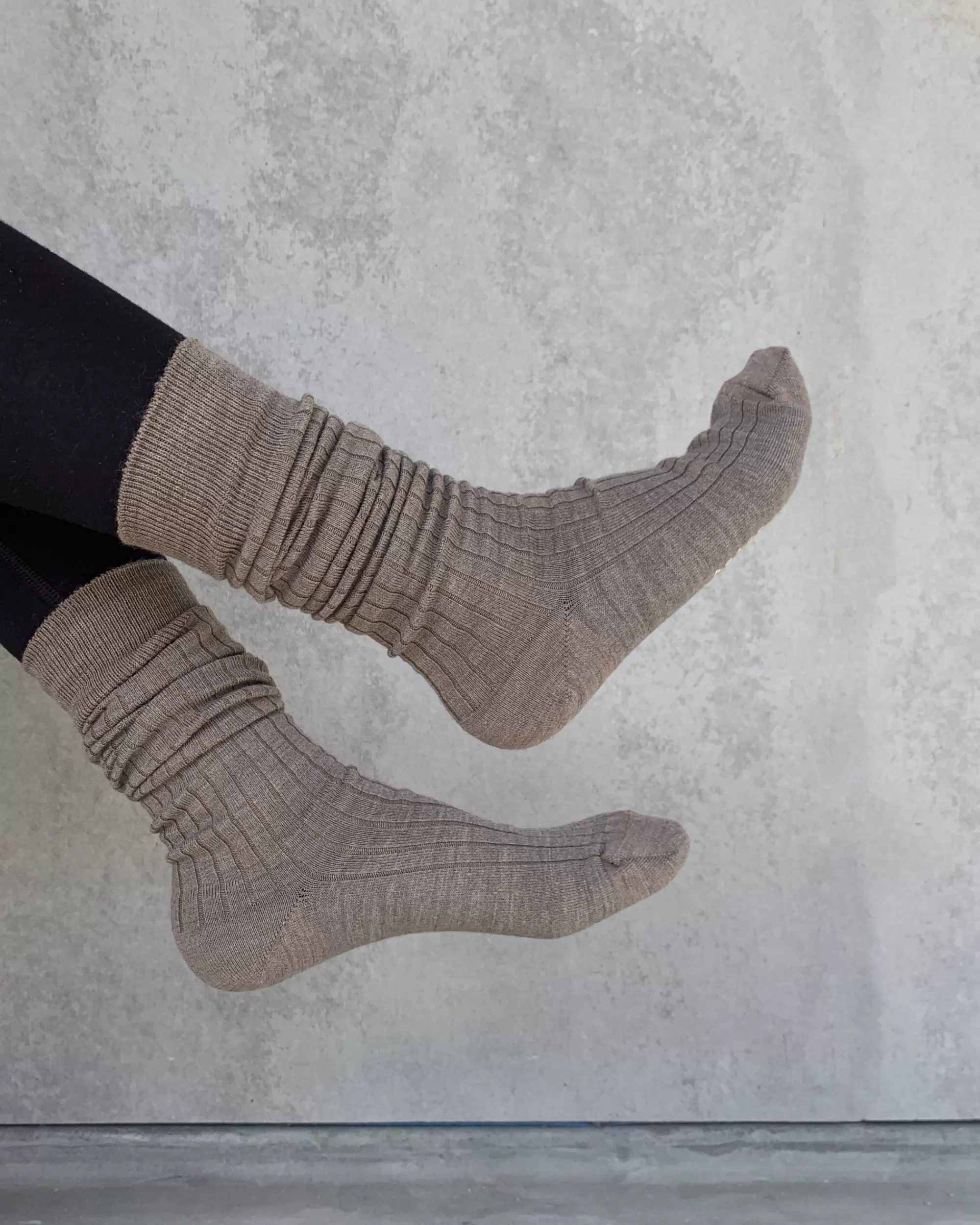 Hot nishiguchi kutsushita Hakne : Merino Wool Ribbed High Socks