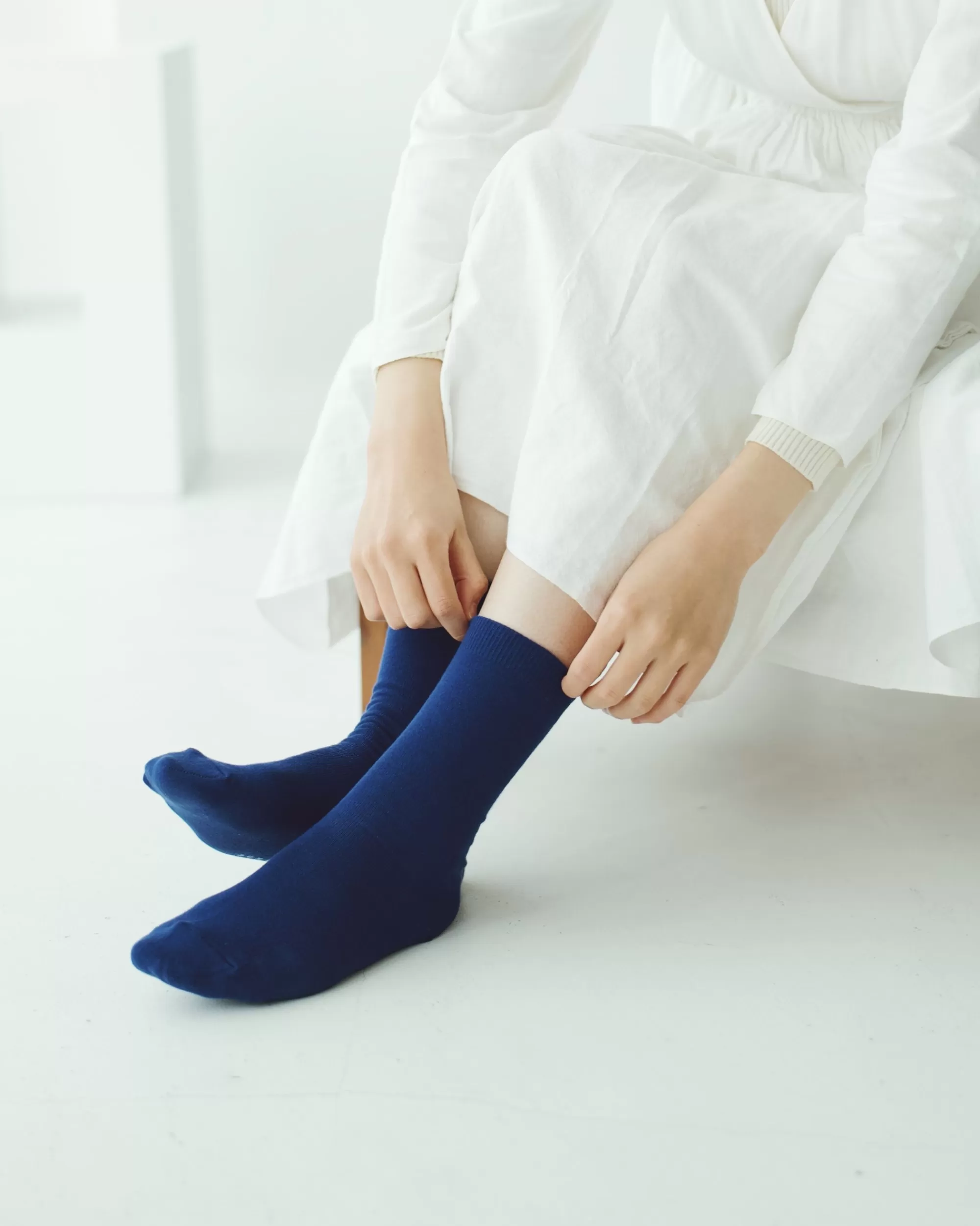 Sale nishiguchi kutsushita Hakne : Silk Cotton Double Faced Socks