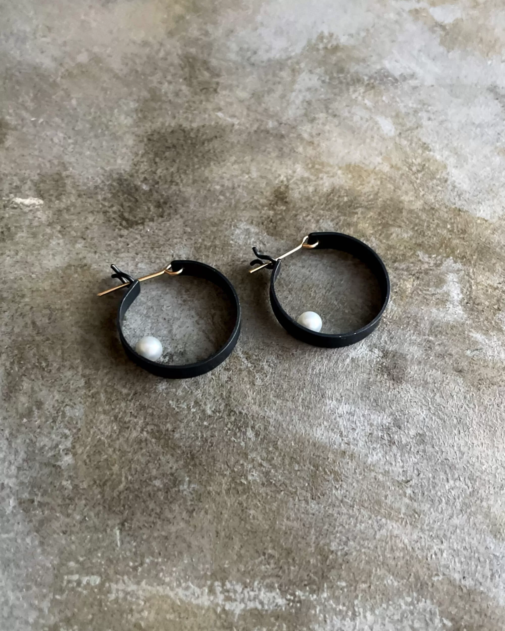 Flash Sale kaoru rogers : Shikaku Hoop Earrings