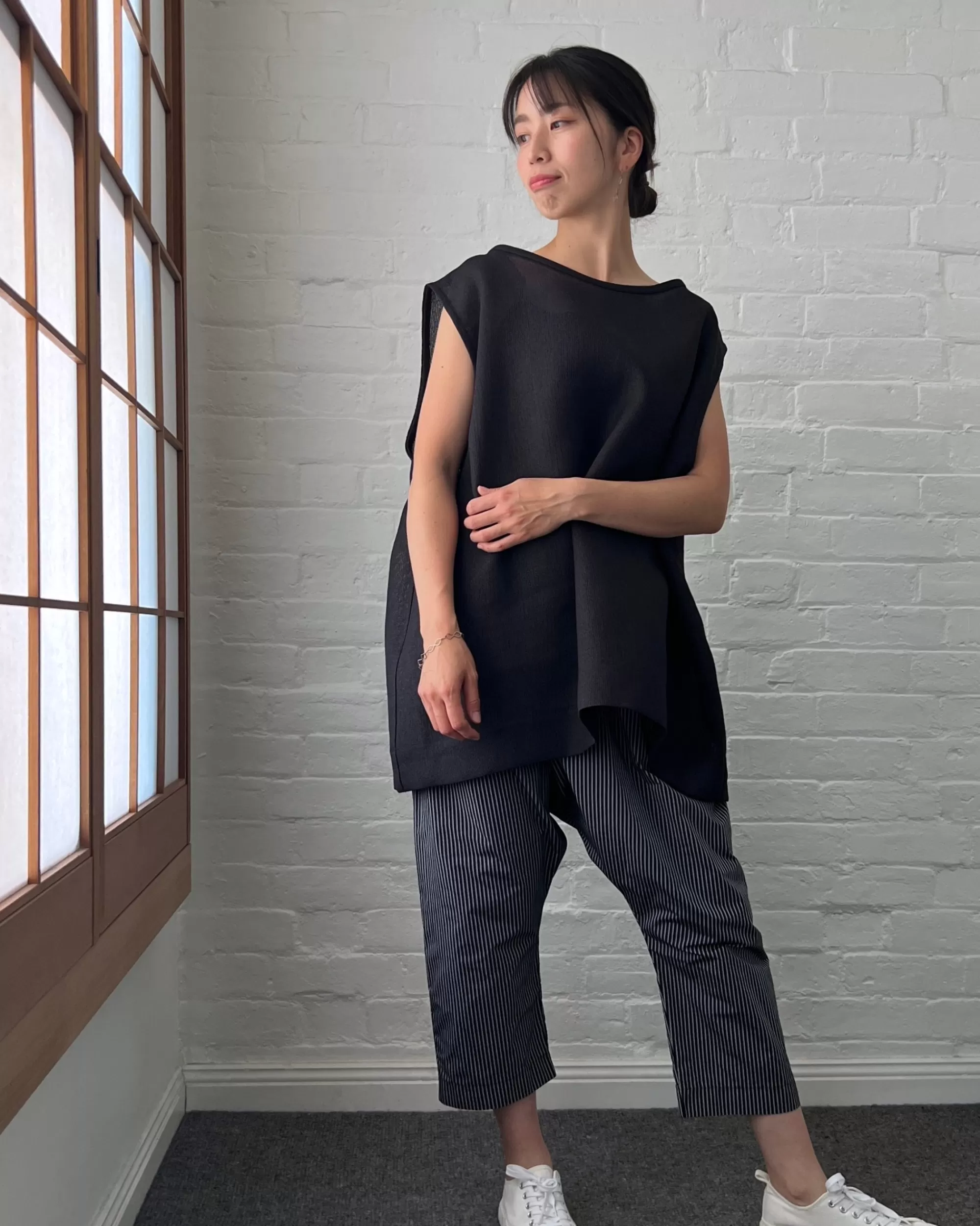 New LJ struthers : Structural Linen Tunic