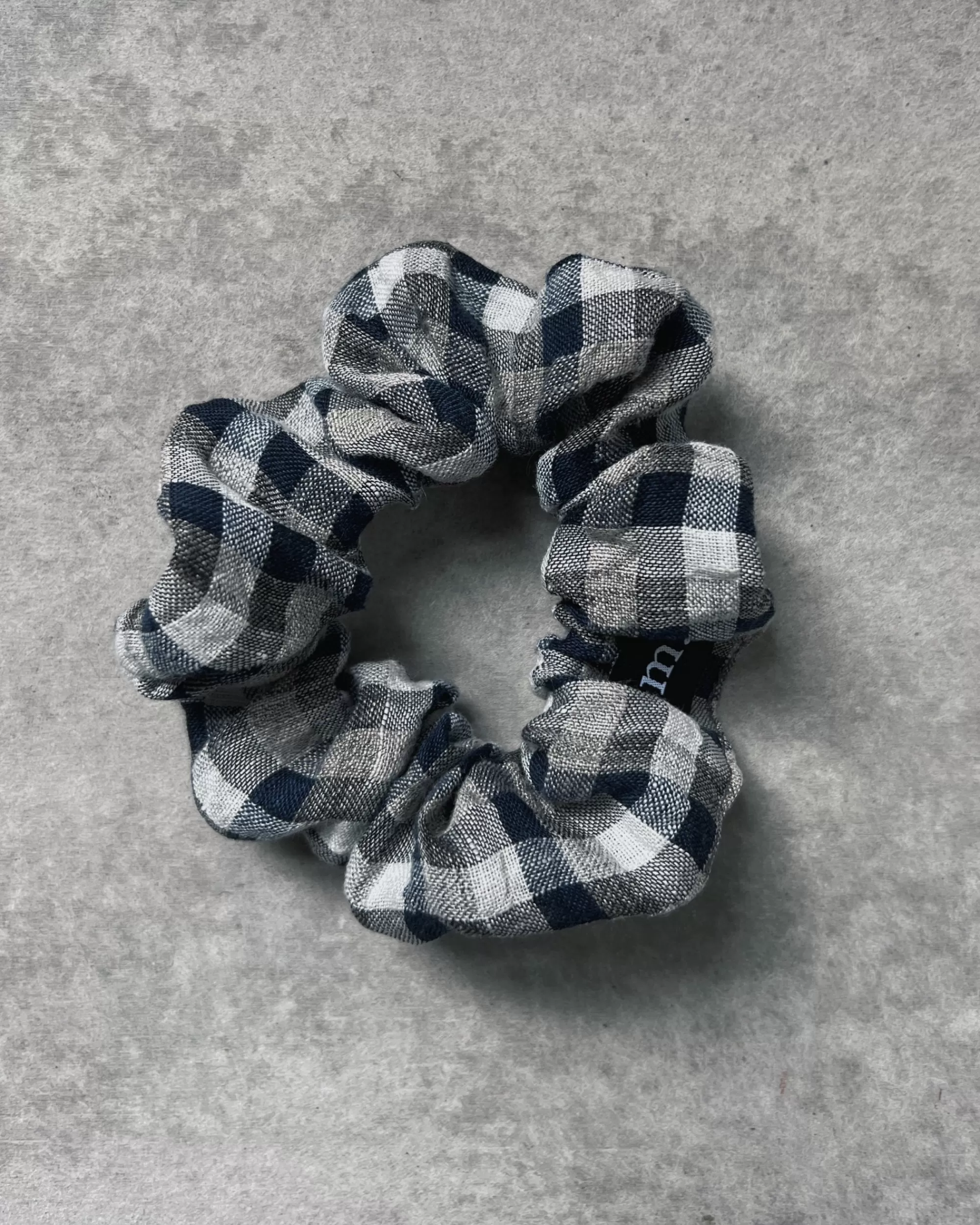 Sale the maker M' For : Check Linen Scrunchie