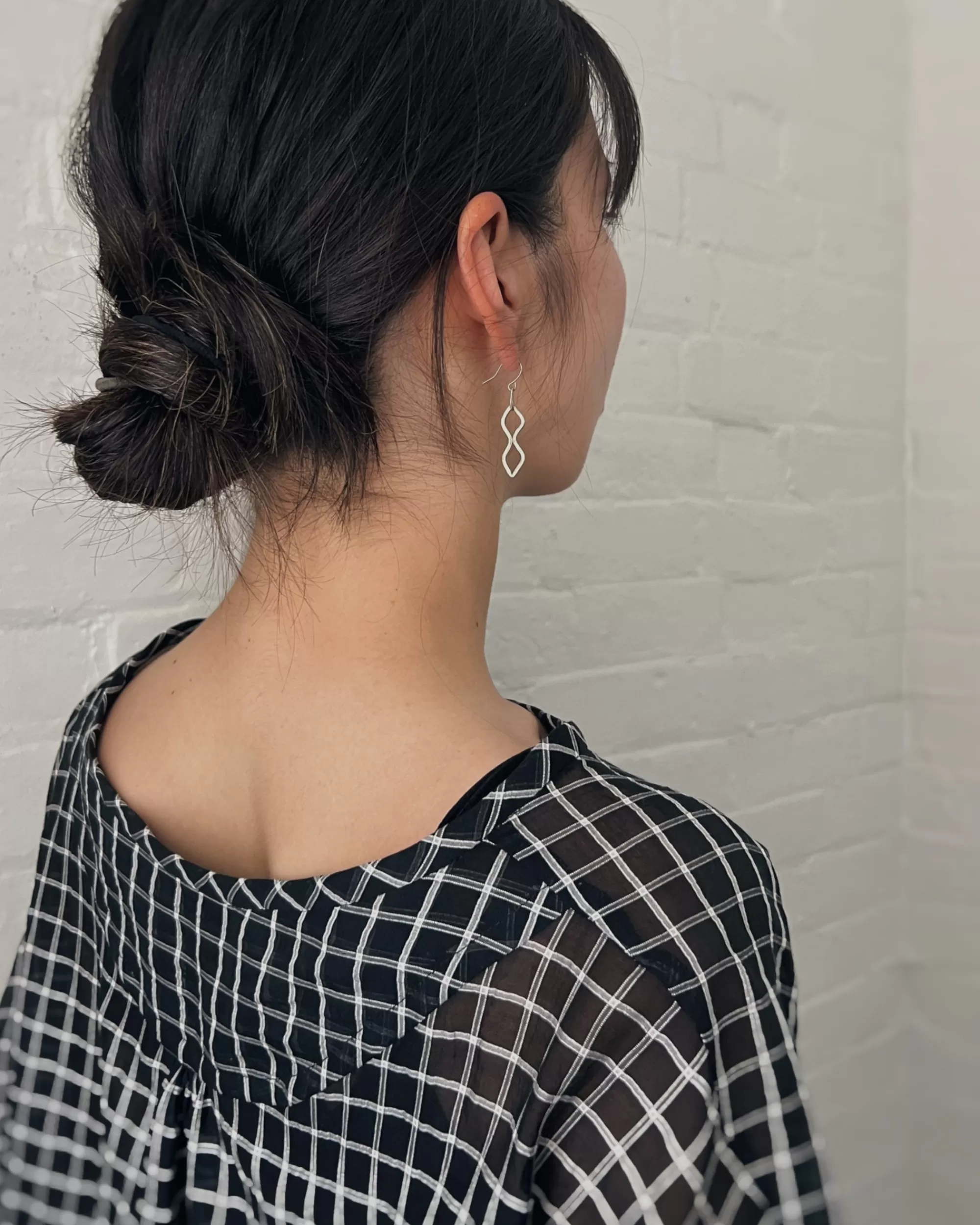 Hot modern marcel : Vintage Silver Earrings