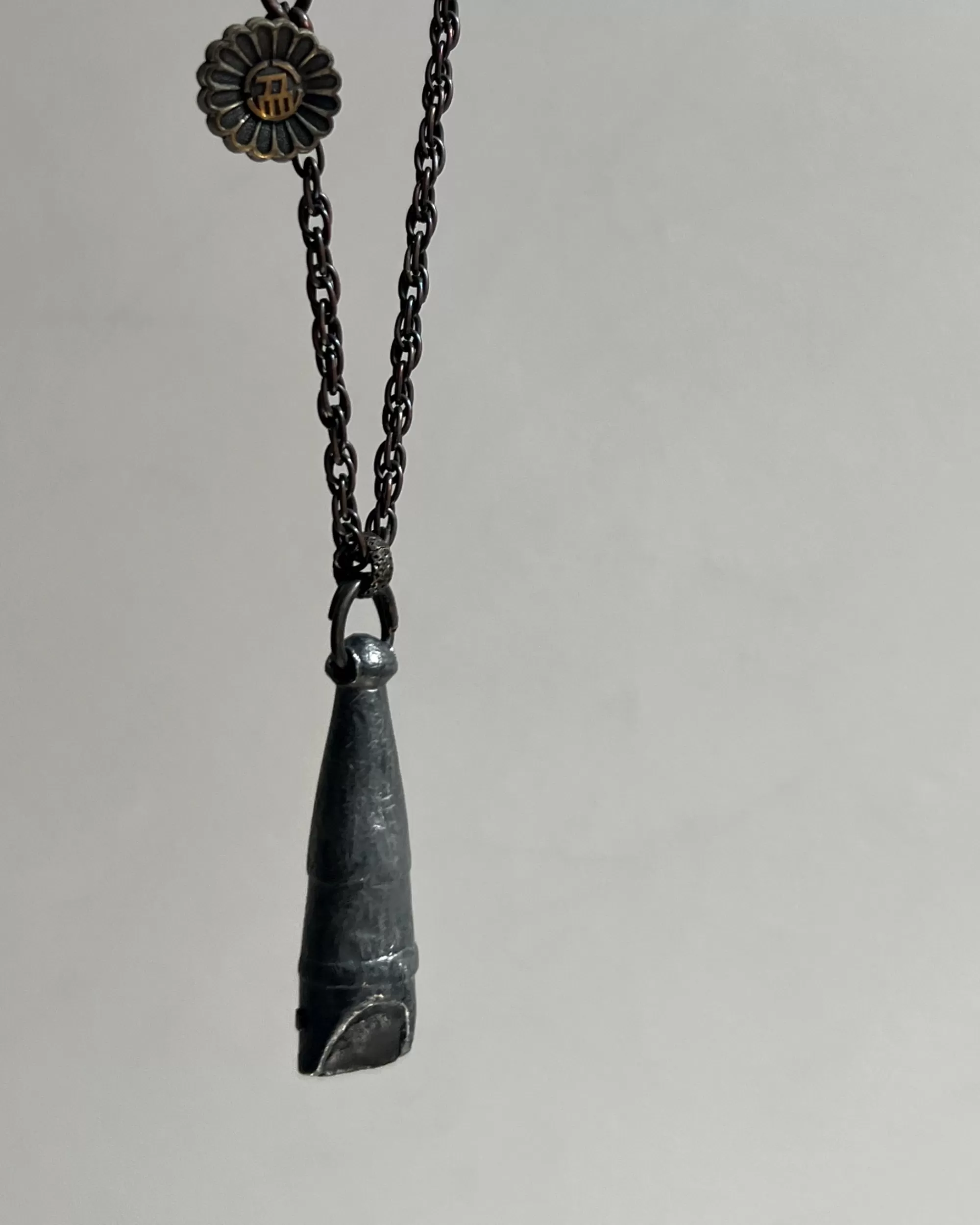 Sale modern marcel : Vintage Whistle Necklace