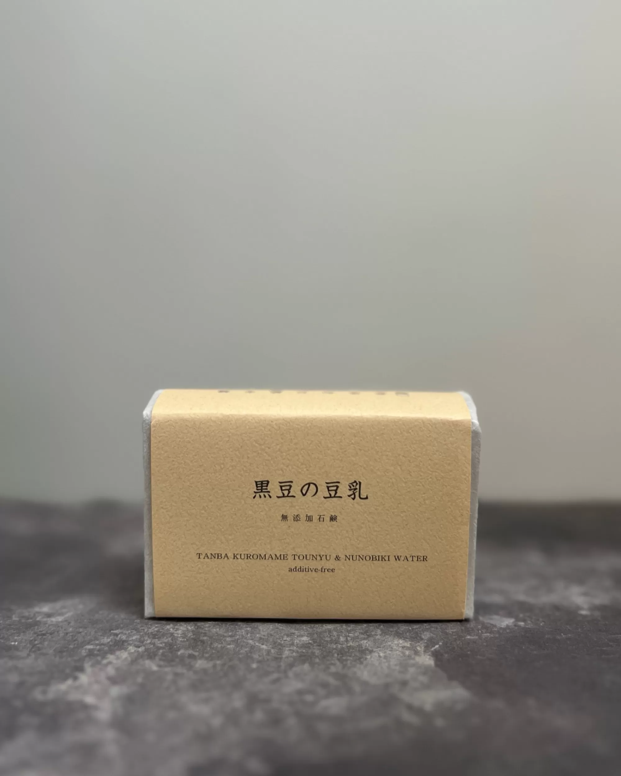 Shop Mutenka Sekken Honpo Soap : Black Soy Milk