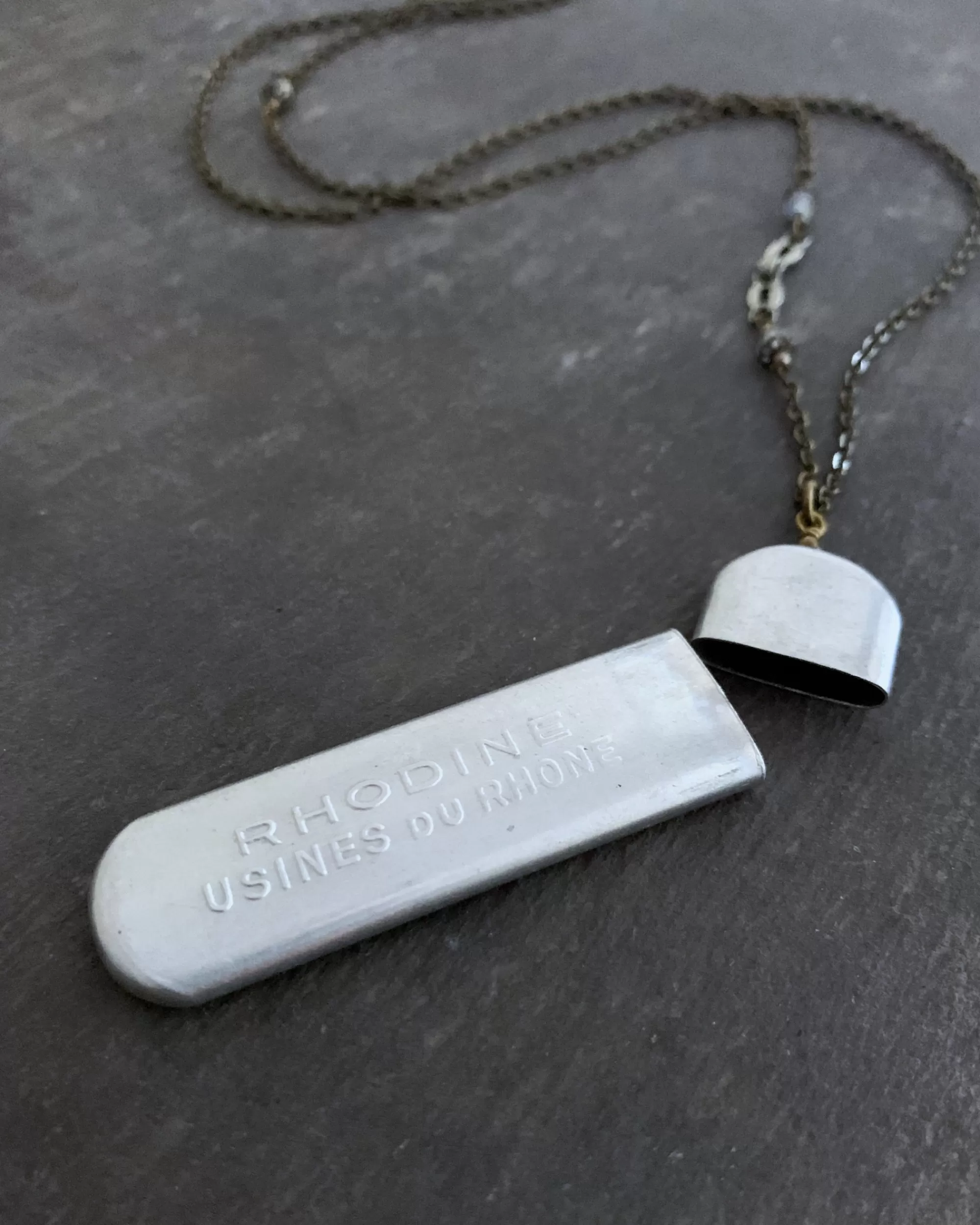 Discount tabito : Brass Necklace With Vintage Aspirine Case Pendant