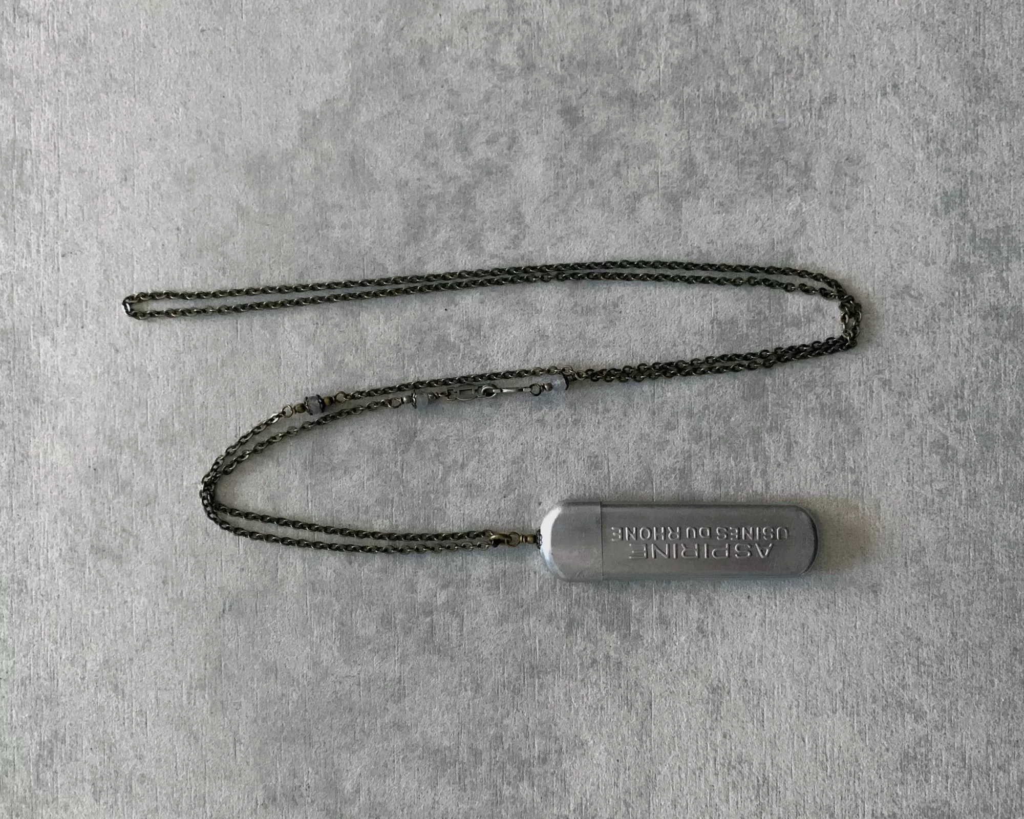 Discount tabito : Brass Necklace With Vintage Aspirine Case Pendant