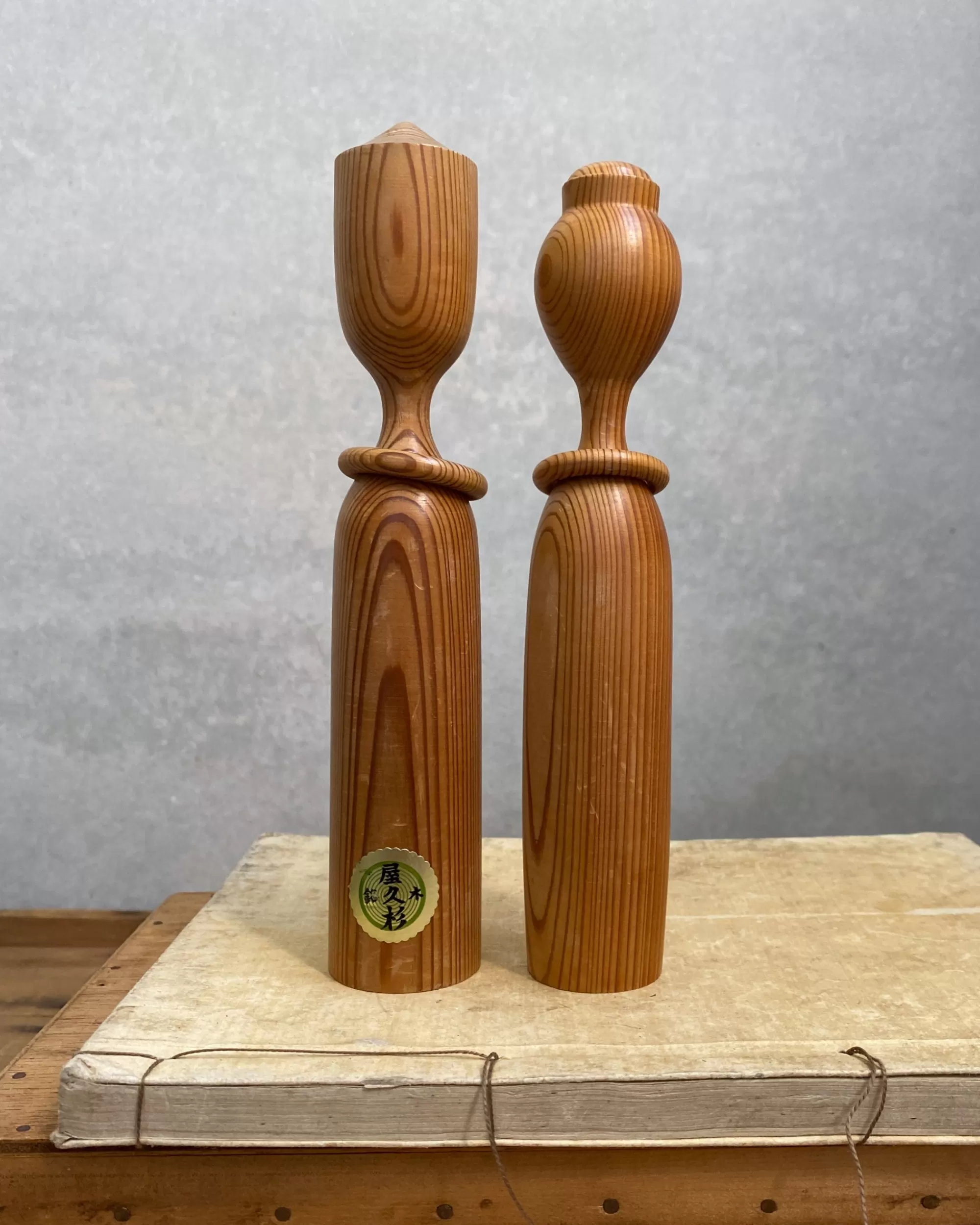 Sale the maker Vintage Japanese Kokeshi Duo