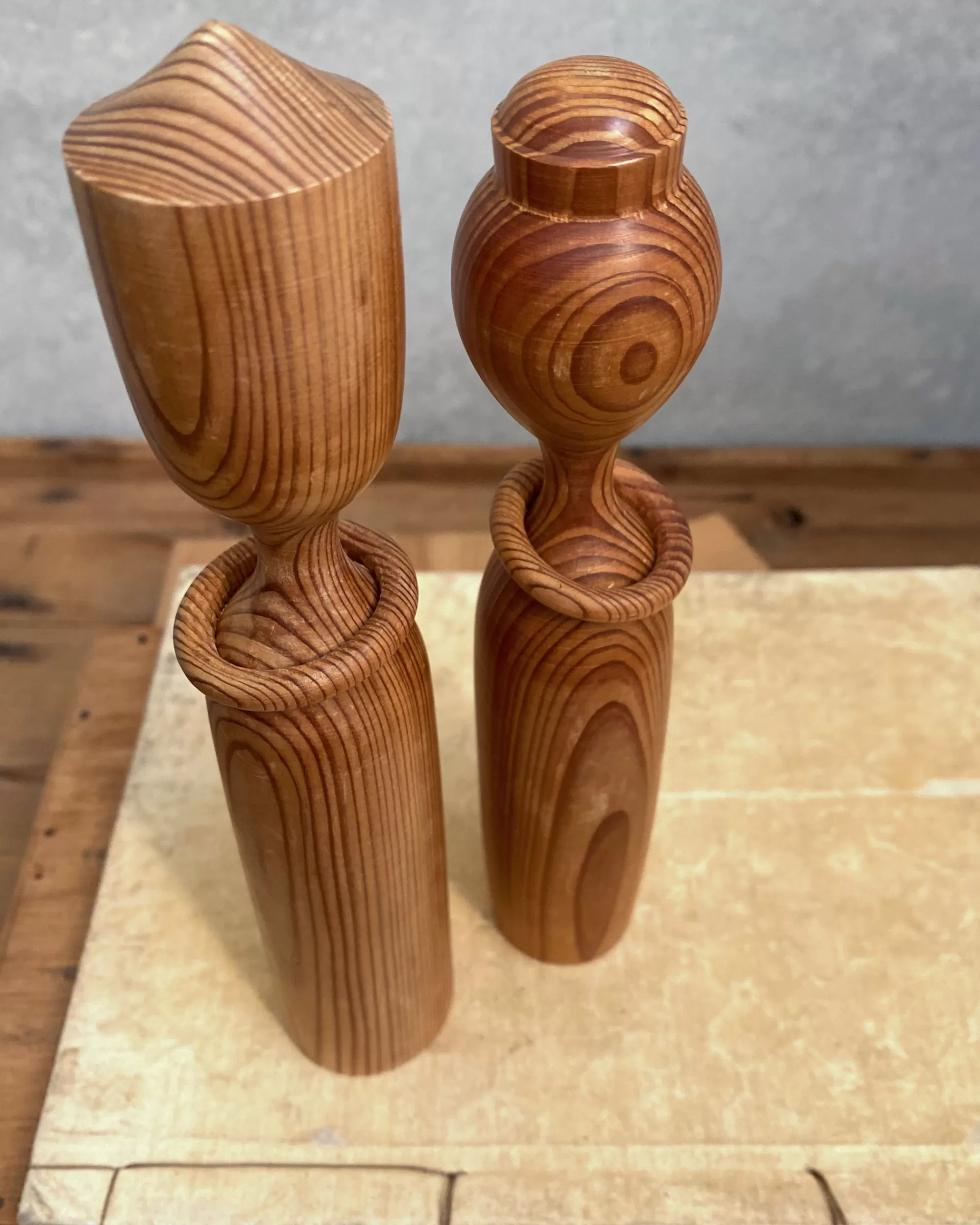 Sale the maker Vintage Japanese Kokeshi Duo