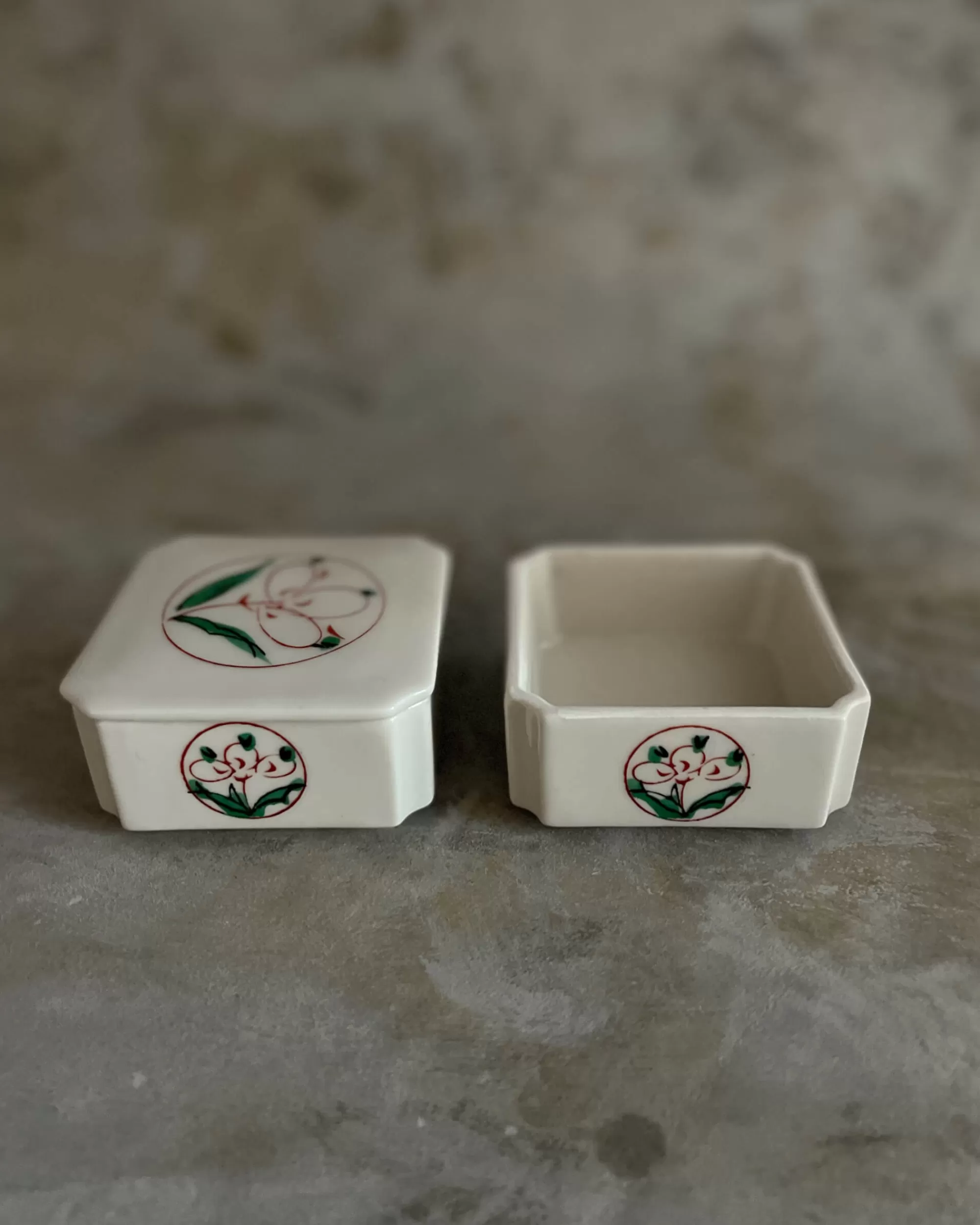 Sale the maker Vintage Japanese Tea Set